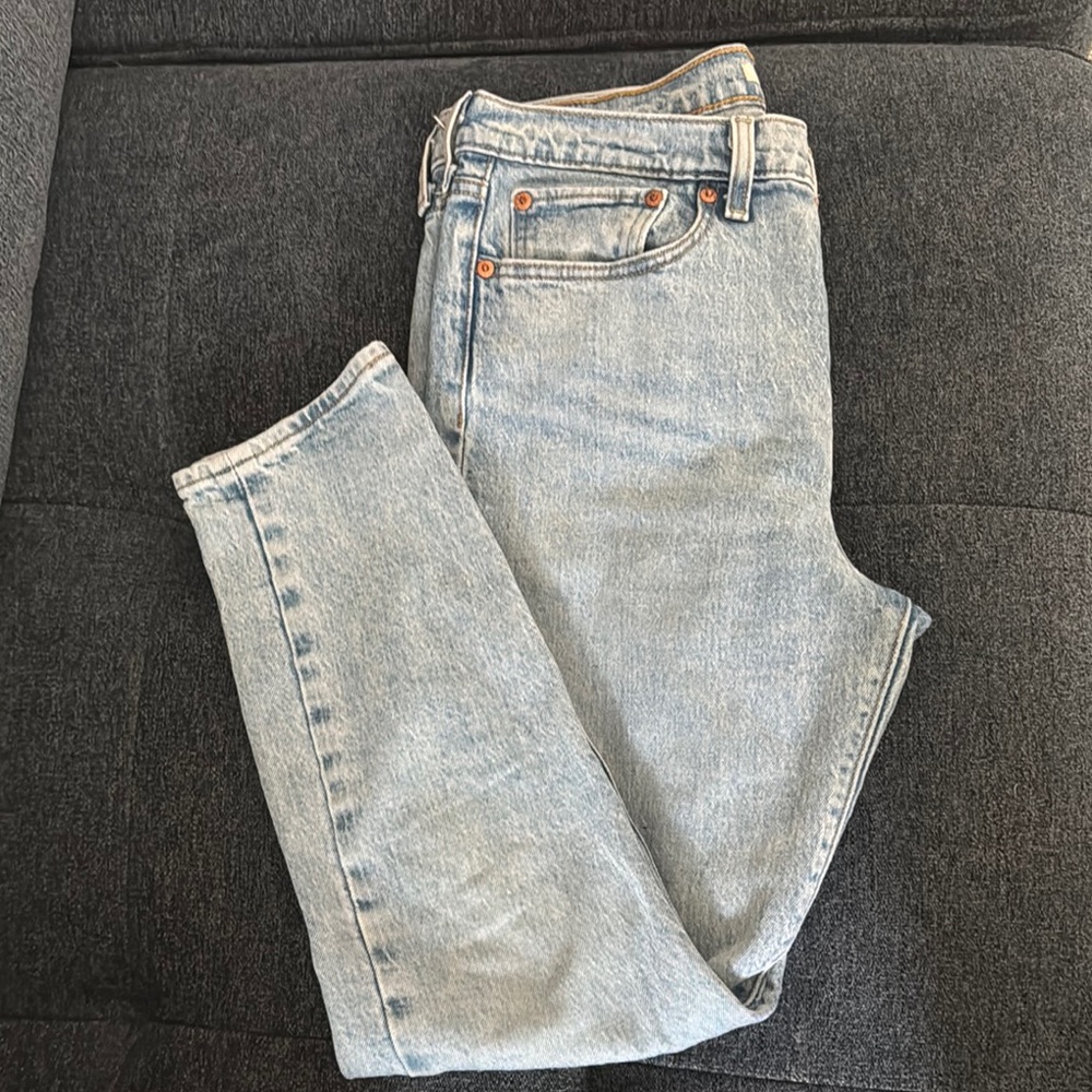Levi's Light Wash Wedgie Jeans